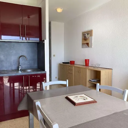 T1 Avec Parking A Balaruc-les-bains, Proche Des Thermes - Fr-1-553-236 Апартаменты *